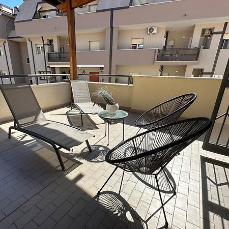 Zeta Rooms Казерта Экстерьер фото