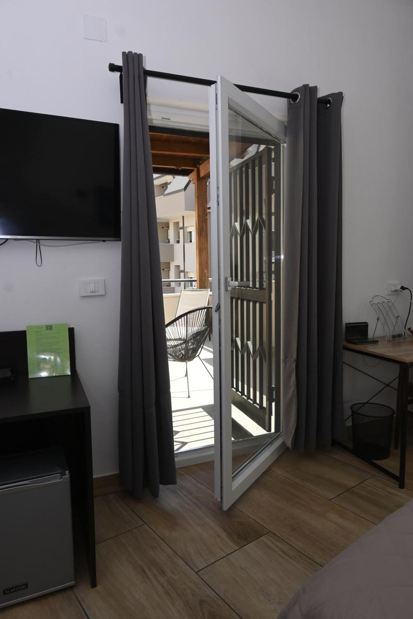 Zeta Rooms Казерта Экстерьер фото